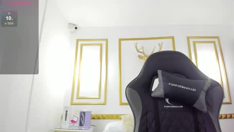 Snapshot of lakshmi_rai chatting on February 27, 12:34 pm lakshmi_rai online show from February 27, 12:34 pm