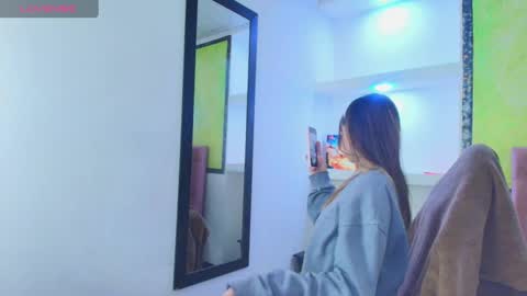 Snapshot of lala_clark chatting on October 6, 12:00 pm Lala clark online show from October 6, 12:00 pm