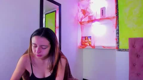 Snapshot of lala_clark chatting on October 27, 12:22 pm Lala clark online show from October 27, 12:22 pm