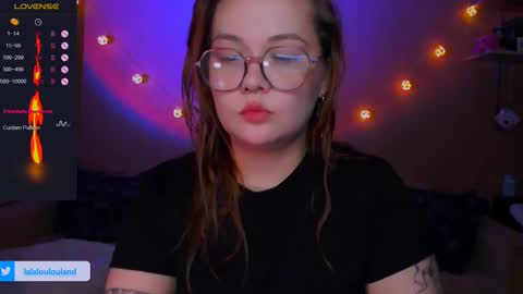 Nicky online show from October 19, 8:11 pm