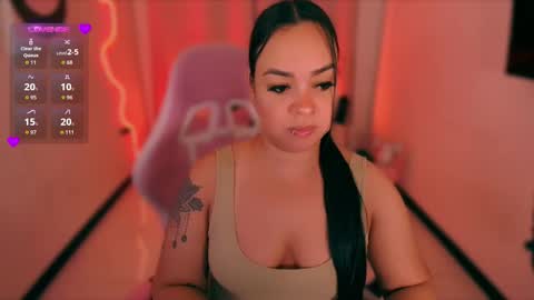 lalablack1_ online show from October 25, 2:41 am