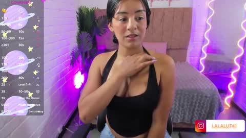 Lala  online show from October 24, 7:32 pm