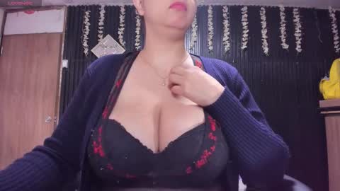  Sofi  online show from October 3, 12:32 pm