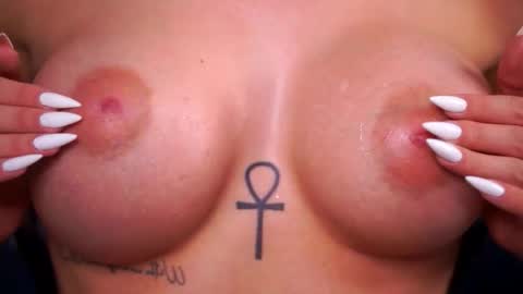 Lala online show from December 18, 8:57 pm