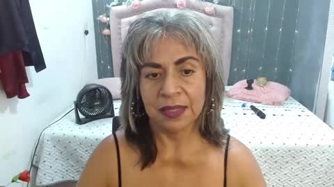 Snapshot of lalisha_96 chatting on October 25, 1:02 am lalisha online show from October 25, 1:02 am