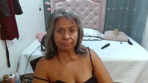 Snapshot of lalisha_96 chatting on October 29, 1:32 am lalisha online show from October 29, 1:32 am