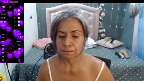 lalisha online show from December 15, 6:59 pm