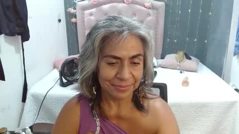 Snapshot of lalisha_96 chatting on November 1, 1:54 am lalisha online show from November 1, 1:54 am