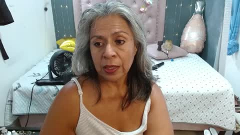 lalisha online show from April 1, 1:39 am