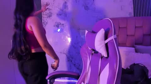 Laura online show from October 3, 12:21 pm