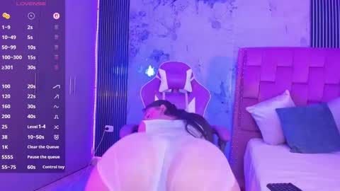 Laura online show from September 19, 12:59 pm