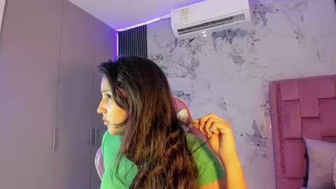 Laura online show from October 2, 12:10 pm