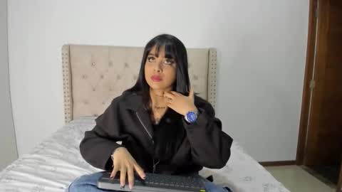 LANA  online show from September 30, 1:55 am