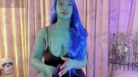 Snapshot of lana__beaux chatting on October 18, 7:37 pm    online show from October 18, 7:37 pm