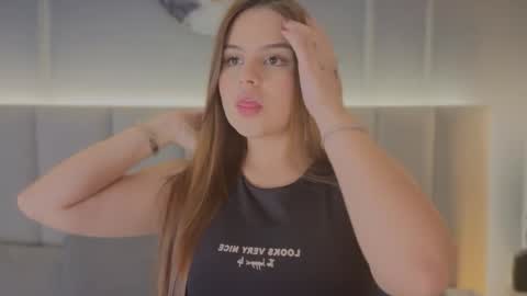 Snapshot of lana_cavendish chatting on September 29, 12:16 am Lana online show from September 29, 12:16 am