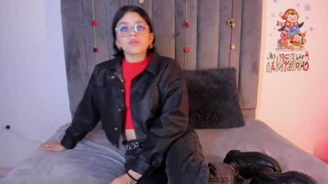 ... .          . ... online show from December 11, 12:23 pm