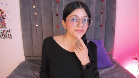 ... .          . ... online show from December 4, 12:03 pm