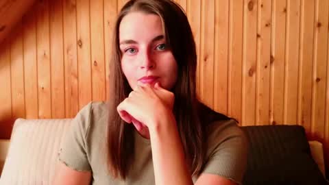 lana_gl online show from April 5, 6:34 am