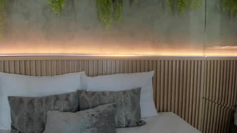 lana_lann online show from November 21, 12:40 pm