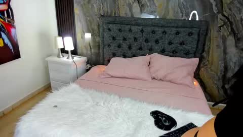 lana_rey_18 online show from January 8, 1:21 am