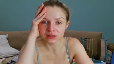 Snapshot of lanaangeldream chatting on October 5, 12:32 pm Lana online show from October 5, 12:32 pm