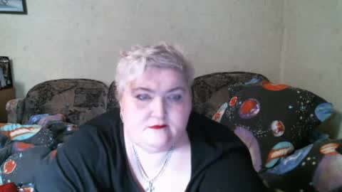 lanacat555 online show from February 1, 5:05 pm