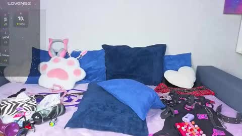 Lana online show from October 25, 1:08 pm