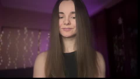 Snapshot of lanaloulou chatting on March 12, 7:47 pm Lana online show from March 12, 7:47 pm
