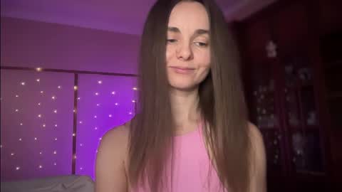 Snapshot of lanaloulou chatting on February 24, 10:36 pm Lana online show from February 24, 10:36 pm