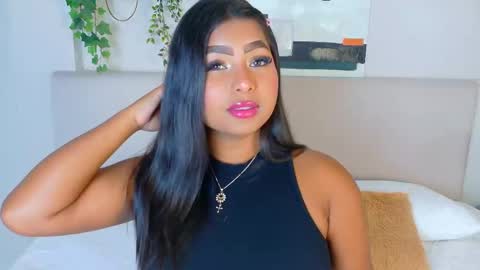 Snapshot of lanarozz chatting on November 1, 9:30 pm Lana online show from November 1, 9:30 pm