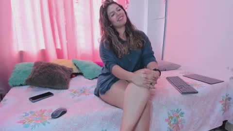 Snapshot of lanastone86 chatting on October 2, 2:11 pm lanastone86 online show from October 2, 2:11 pm