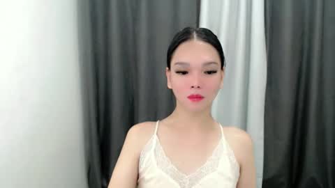 lanawyatt_ online show from October 9, 5:50 pm