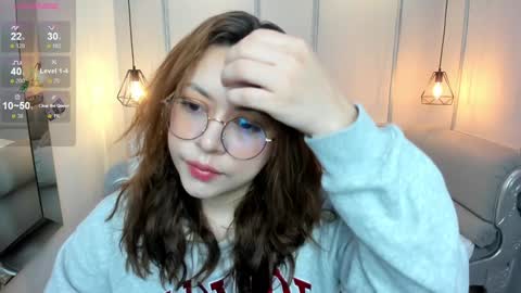 Lanna online show from December 11, 11:51 am