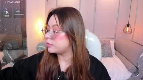 Lanna online show from September 26, 11:41 am