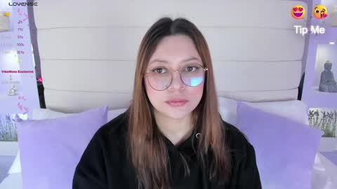 Lanna online show from February 25, 11:43 am