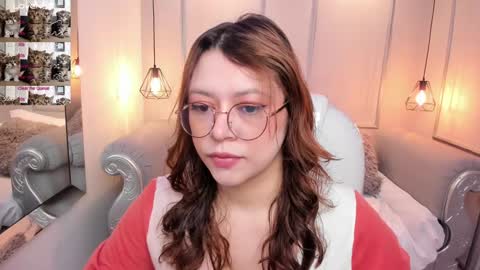 Lanna online show from December 2, 12:39 pm
