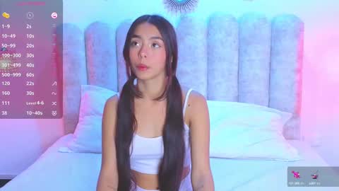Snapshot of lanna_brunette chatting on February 24, 12:14 pm lanna_brunette online show from February 24, 12:14 pm