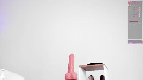 Lanna miley Russo  online show from September 20, 12:58 pm