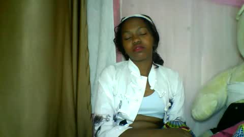 lara_belle online show from May 10, 3:41 am