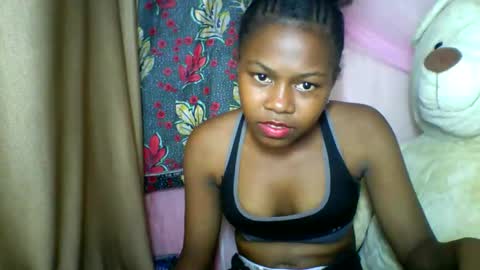 lara_belle online show from May 1, 9:07 pm
