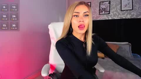 Lara online show from February 12, 9:43 pm