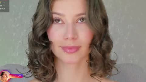 Snapshot of laralane_ chatting on October 10, 1:49 pm Lara  online show from October 10, 1:49 pm