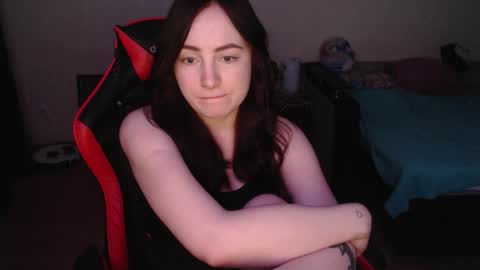 Laralianna online show from March 9, 2:15 am