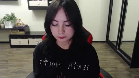 Laralianna online show from October 4, 6:23 pm