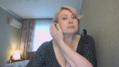 laramrs online show from May 16, 6:18 pm