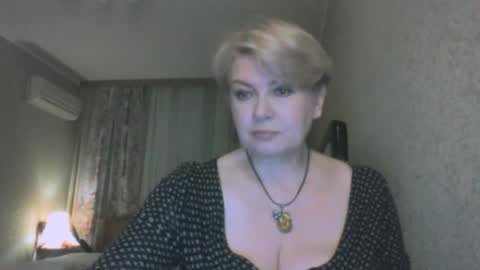 laramrs online show from April 17, 6:32 pm