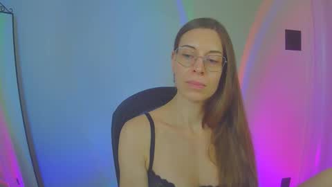 Snapshot of larawintersxxx chatting on October 31, 10:47 pm larawintersxxx online show from October 31, 10:47 pm