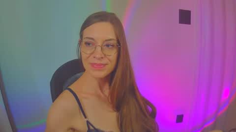 Snapshot of larawintersxxx chatting on October 23, 11:00 pm larawintersxxx online show from October 23, 11:00 pm