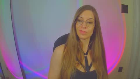 Snapshot of larawintersxxx chatting on October 24, 11:01 pm larawintersxxx online show from October 24, 11:01 pm