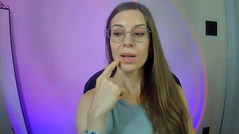 Snapshot of larawintersxxx chatting on October 30, 10:33 pm larawintersxxx online show from October 30, 10:33 pm